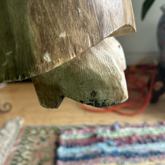 Handcrafted Large Wooden Artisan Cat Figurine Indonesia  - Cream and Brown - Picture 14 of 16